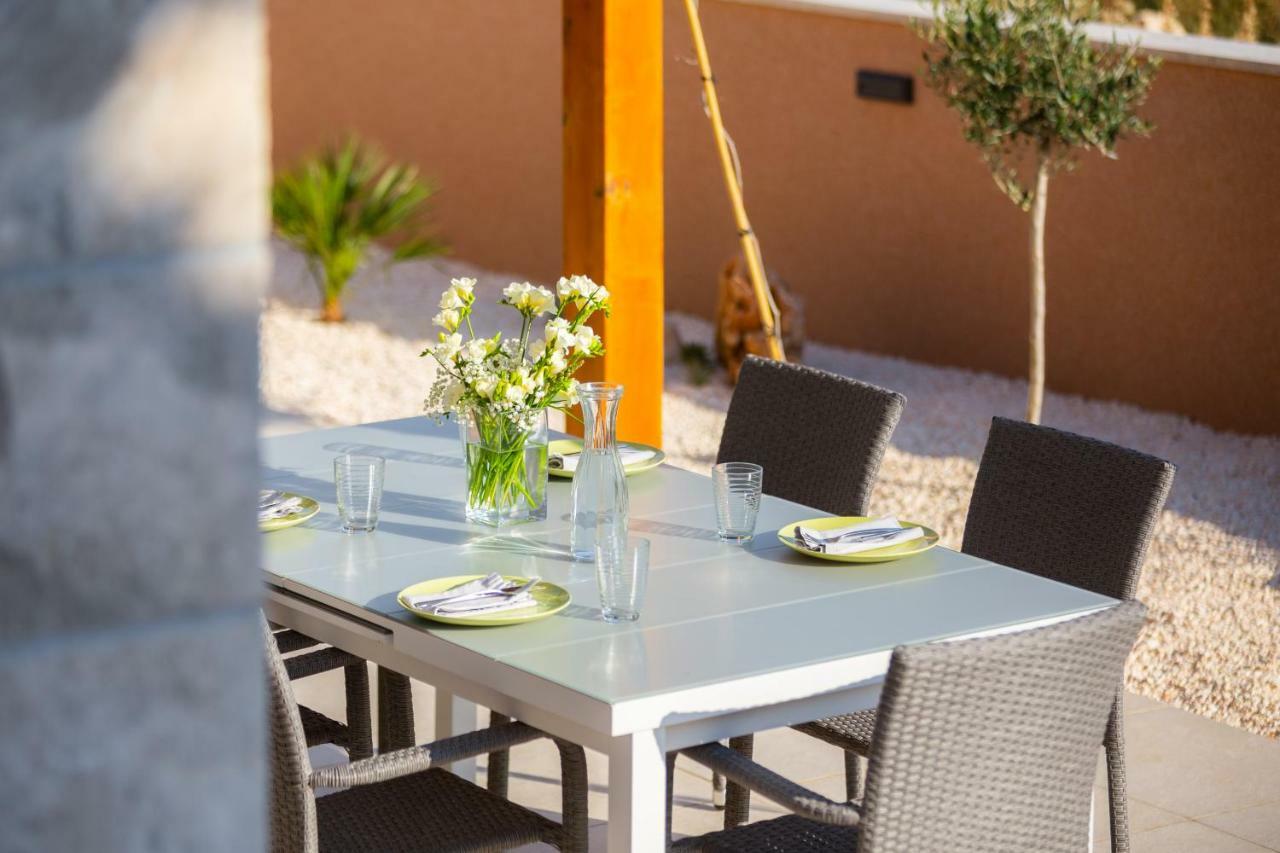 Villa Diomedes With The Sea View And The Pool Rogoznica  Esterno foto