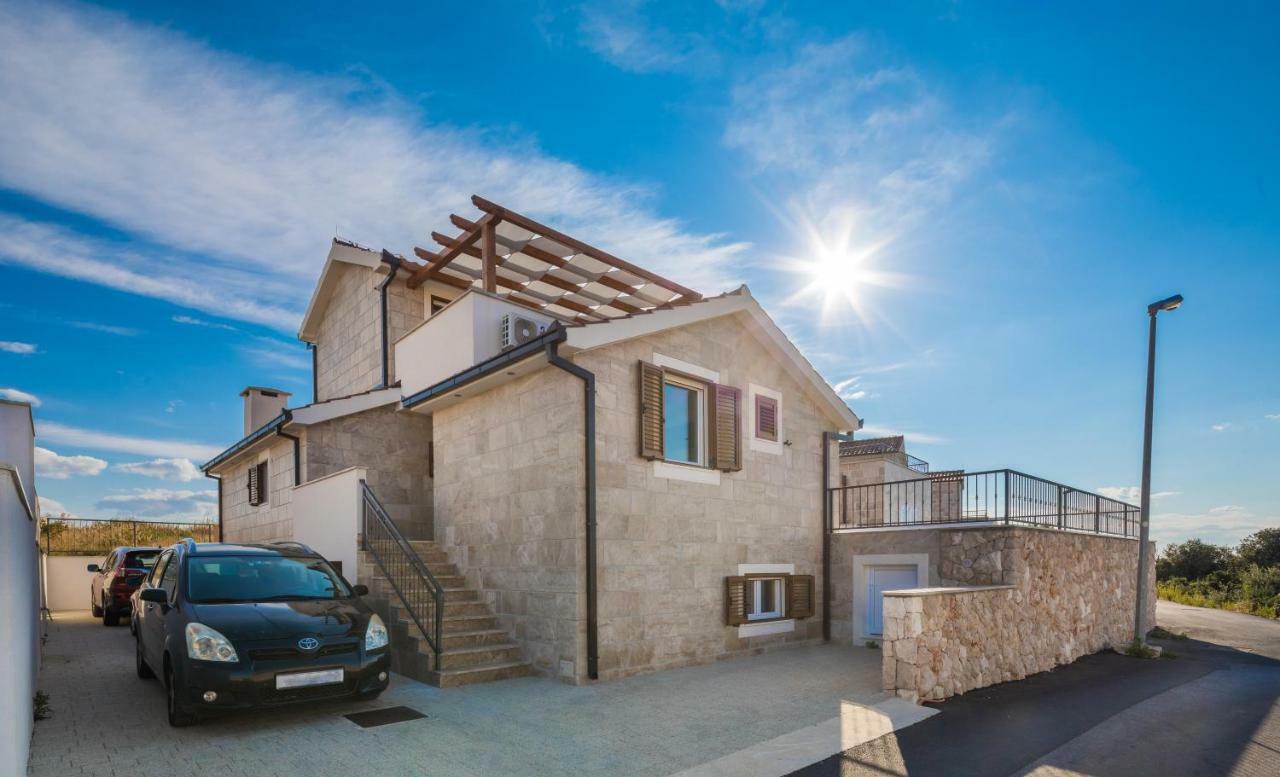Villa Diomedes With The Sea View And The Pool Rogoznica  Esterno foto