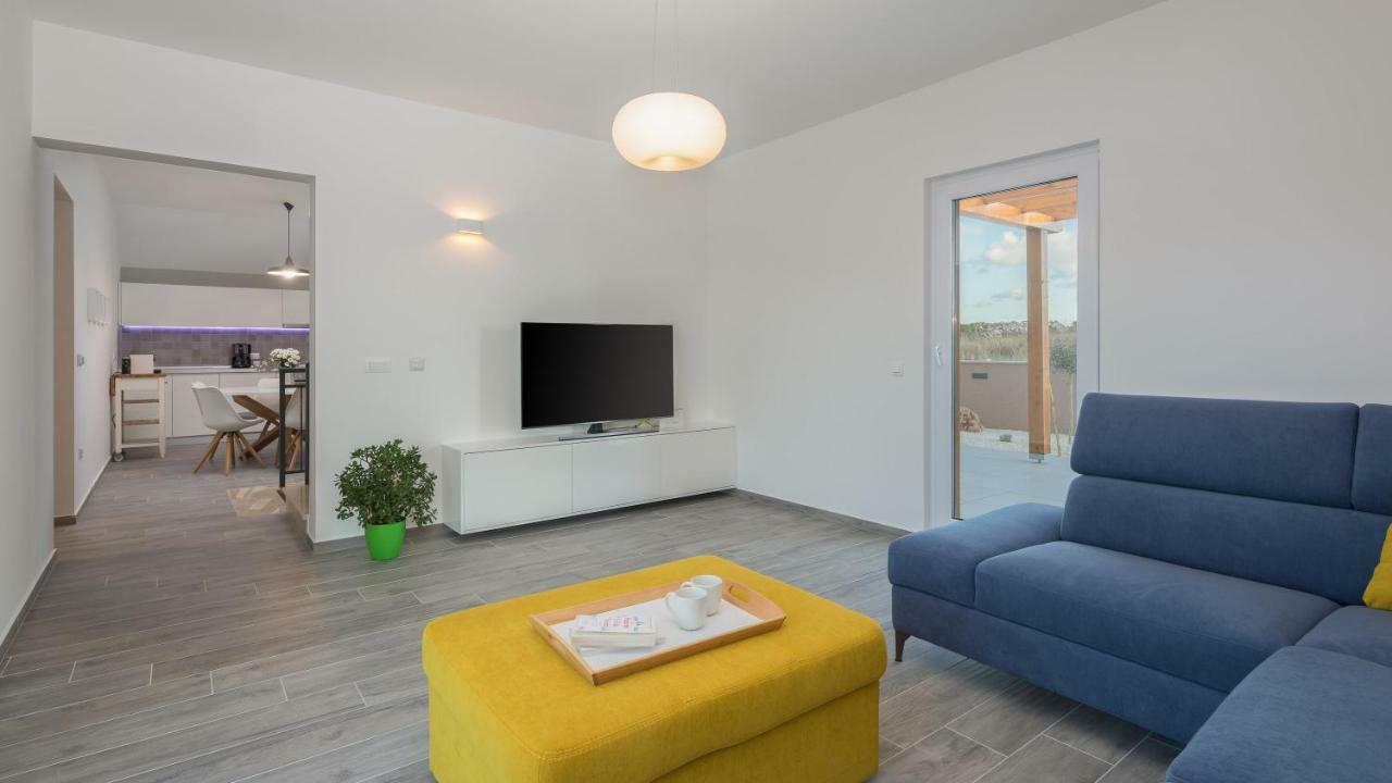 Villa Diomedes With The Sea View And The Pool Rogoznica  Esterno foto