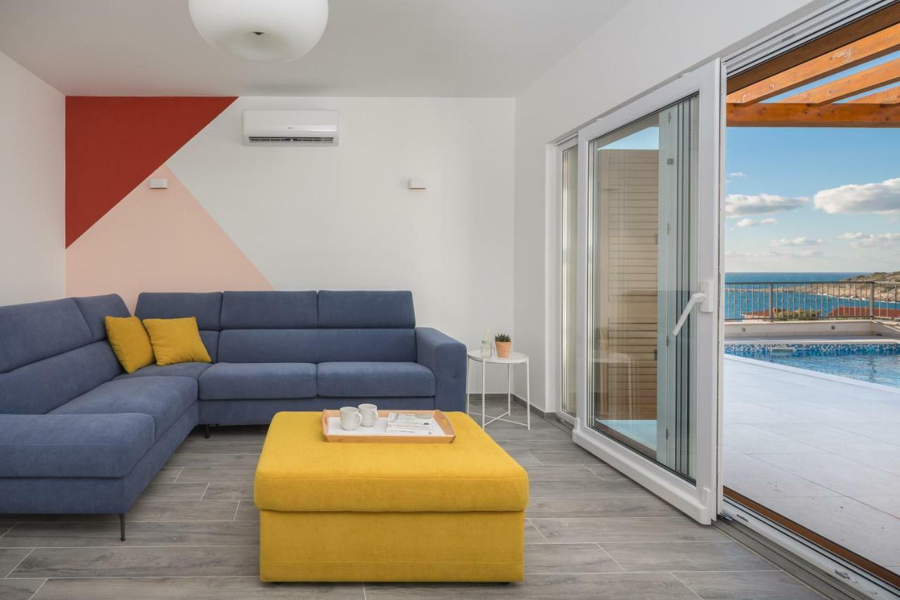 Villa Diomedes With The Sea View And The Pool Rogoznica  Esterno foto