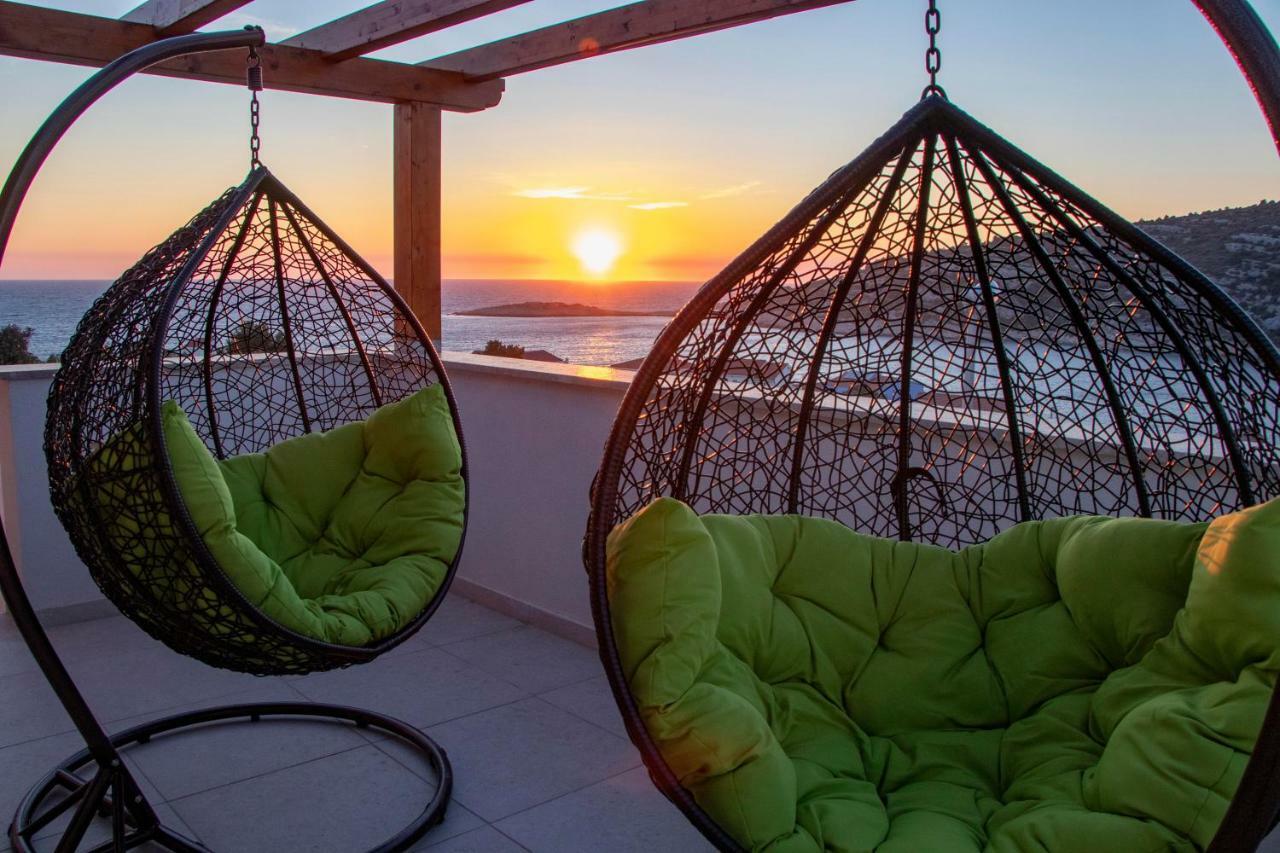 Villa Diomedes With The Sea View And The Pool Rogoznica  Esterno foto